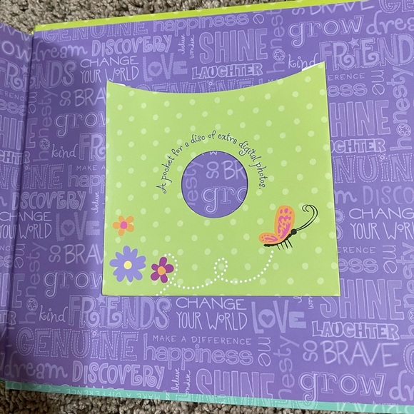 BN young girls scrapbook - Picture 4 of 4